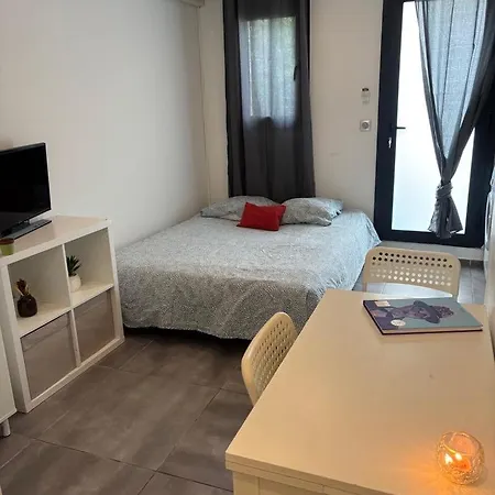 Apartment Mitoyen Climatise Jacou